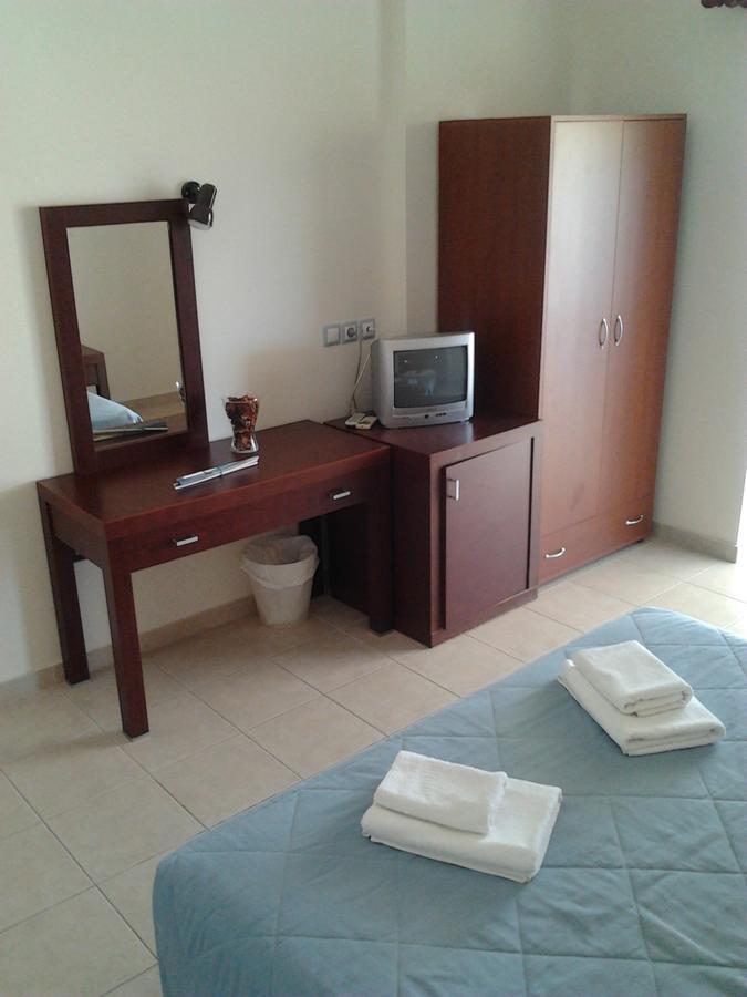 Ionion Star Hotel Tholon Экстерьер фото