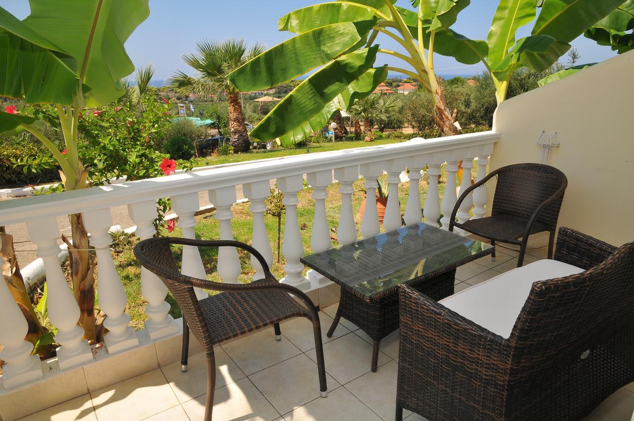 Ionion Star Hotel Tholon Экстерьер фото